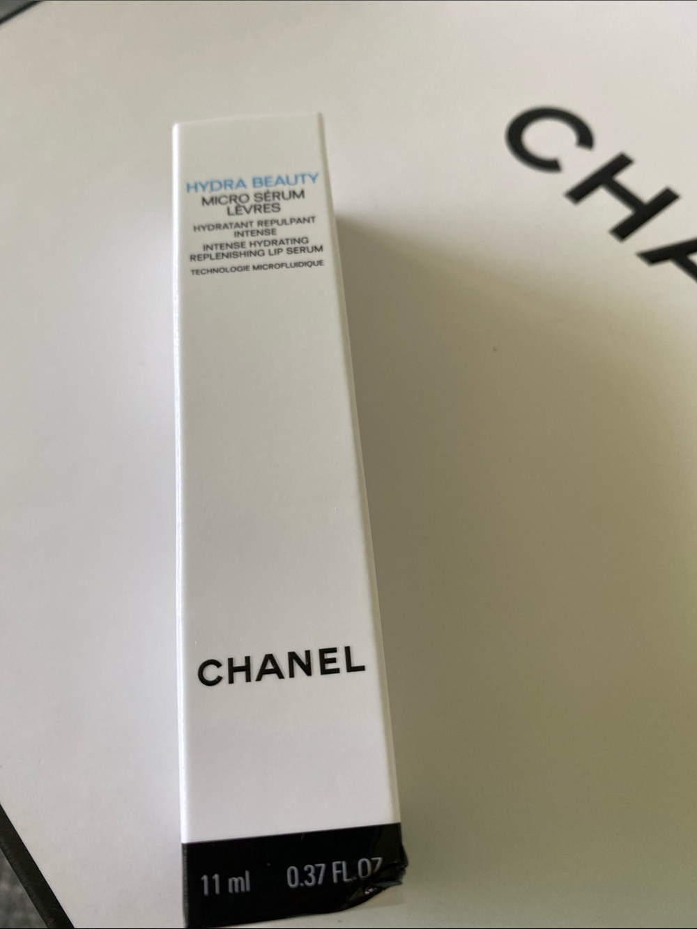 Chanel Hydra Beauty Micro Lip Serum - Picture 6 of 6